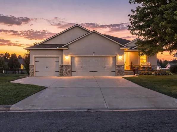 713 W 32nd Ave, Hutchinson, KS 67502
