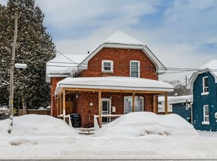 196 4th St, Midland, ON L4R 3T4