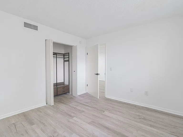 Bedroom Space 4 (Web Quality) - Vista Shores