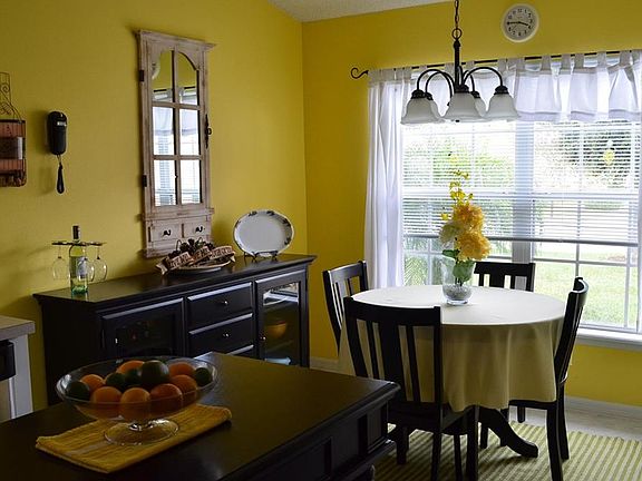3rd image of 17328 Woodcrest Way