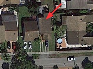 15423 SW 71st St, Miami, FL 33193