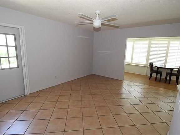 5th image of 1903 Canterbury Ln Unit 24