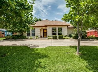 1409 Camelot Ln, Rowlett, TX 75088