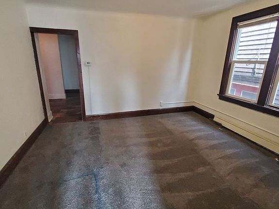 3rd image of 512-514 16th St #2