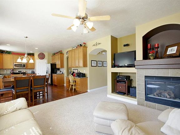 4th image of 6894 S Bateman Dell Way