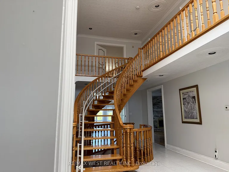 10 Norris Pl — Photo 4