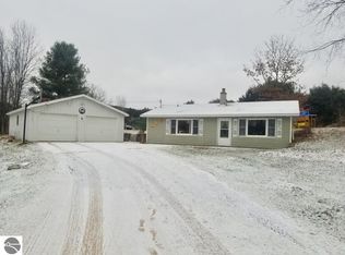 19804 15 Mile Rd, Leroy, MI 49655