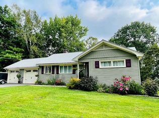 8 N Ridge Rd, Chester, VT 05101