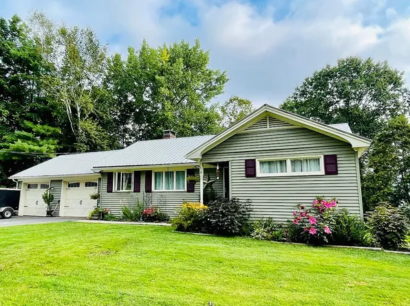 8 N Ridge Rd, Chester, VT 05101