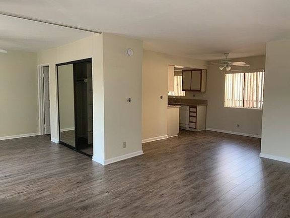 5th image of 300 E Tujunga Ave APT 307