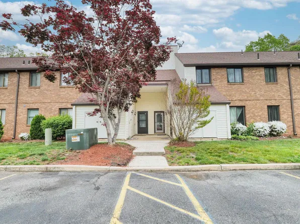 5 Country Cedar Ln #5, Egg Harbor Township, NJ 08234