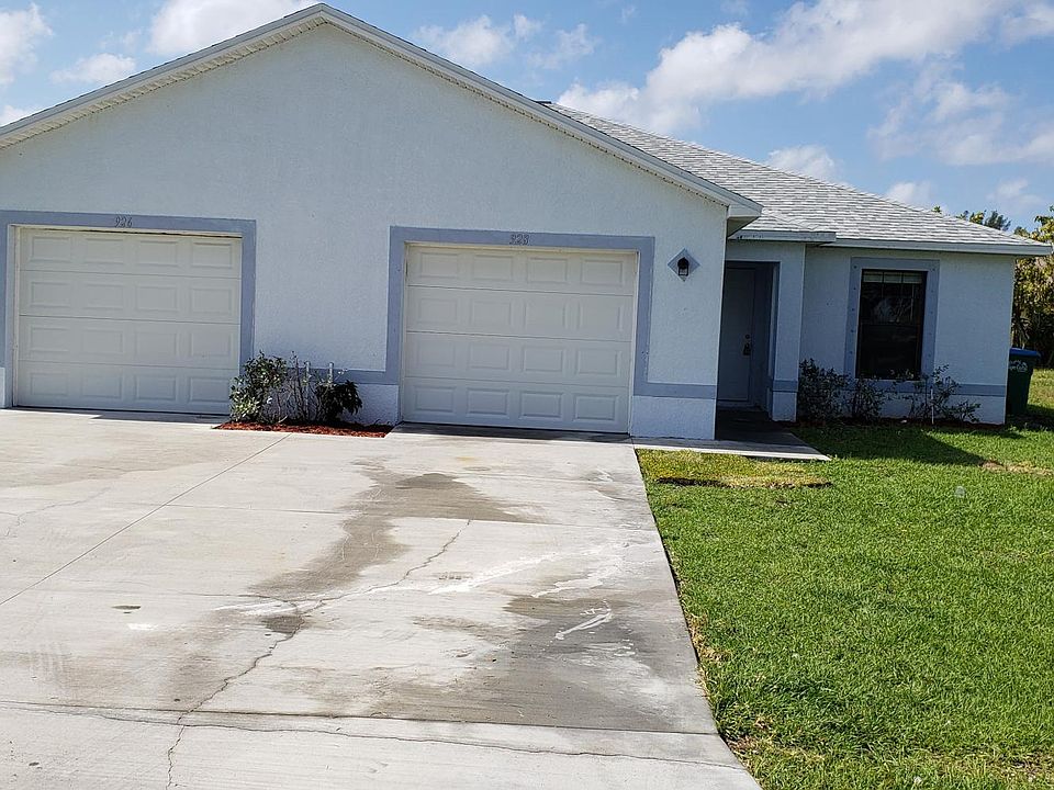 1st image of 928 SW 39th Ter
