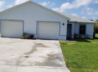 928 SW 39th Ter, Cape Coral, FL 33914