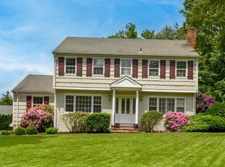 32 Barringer Rd, Darien, CT 06820