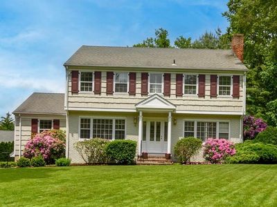 32 Barringer Rd, Darien, CT, 06820