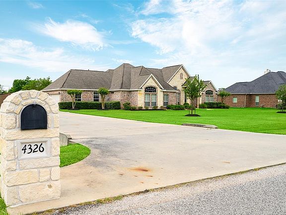 2nd image of 4326 Landon Ln
