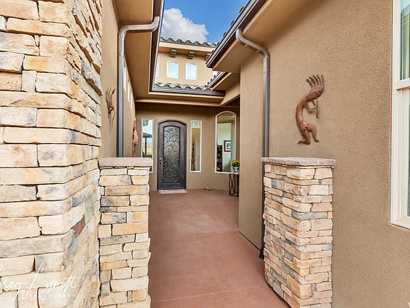 4th image of 2758 N Bella Sol Dr