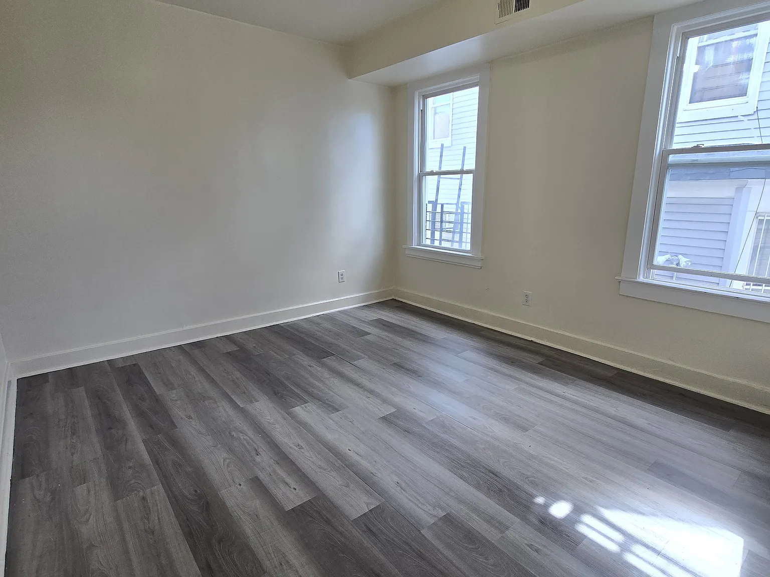 2 bed, $2,200 — Photo 4