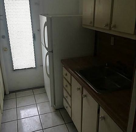 2nd image of 1400 Pennsylvania Ave APT 23