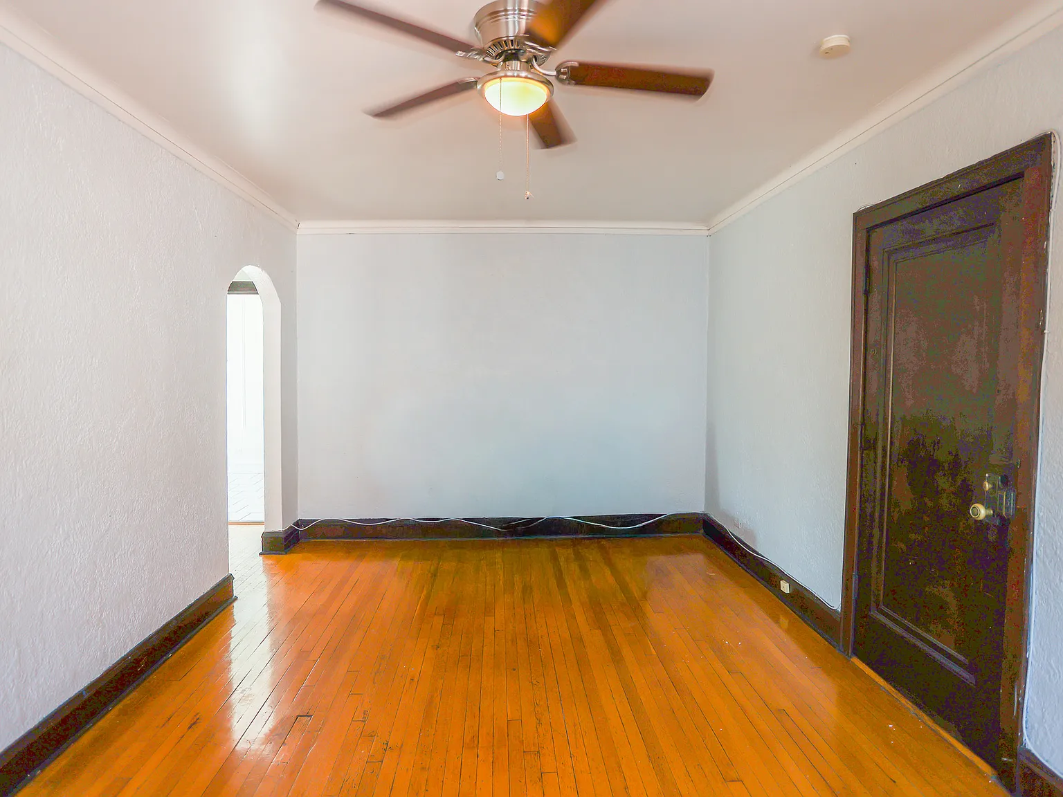 1 bed, 700 sqft, $1,550 — Photo 3