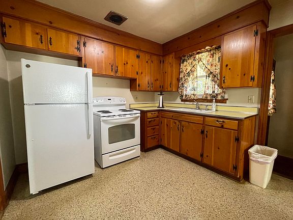 4th image of 518 Pine St