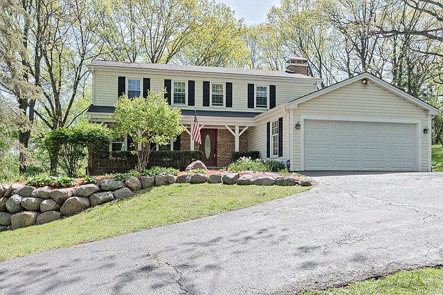 1st image of 26191 N Lakeland Dr