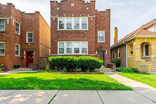 5449 W Melrose St #2 Photo 1