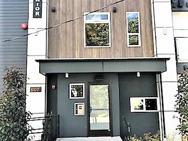 Junior Apartments — Photo 7