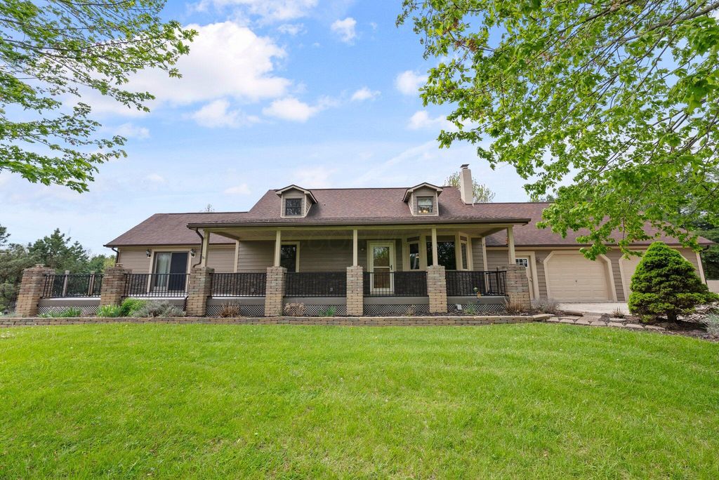 Real estate listing image