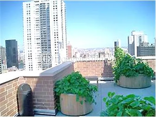 Sold by Douglas Elliman | media 17