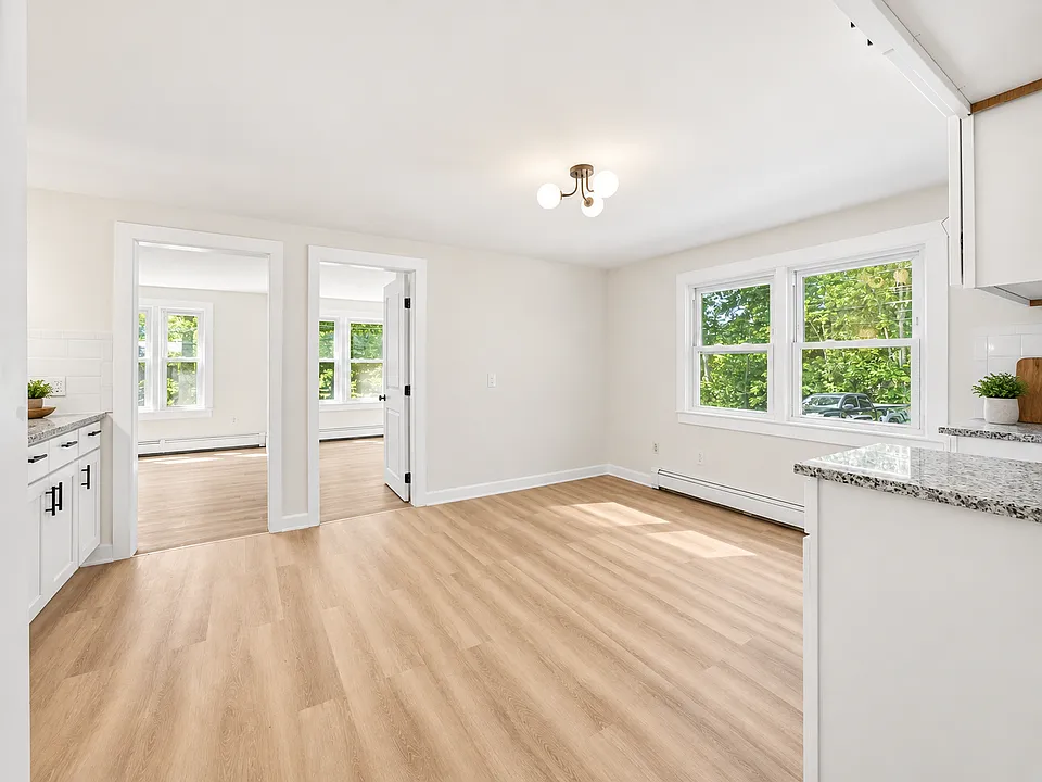 78 School St #3
