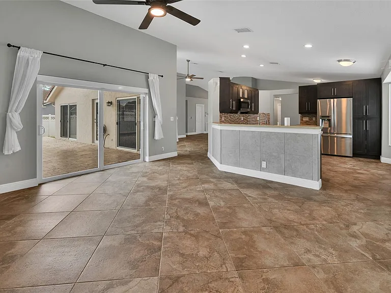 8949 NW 45th Ct — Photo 9