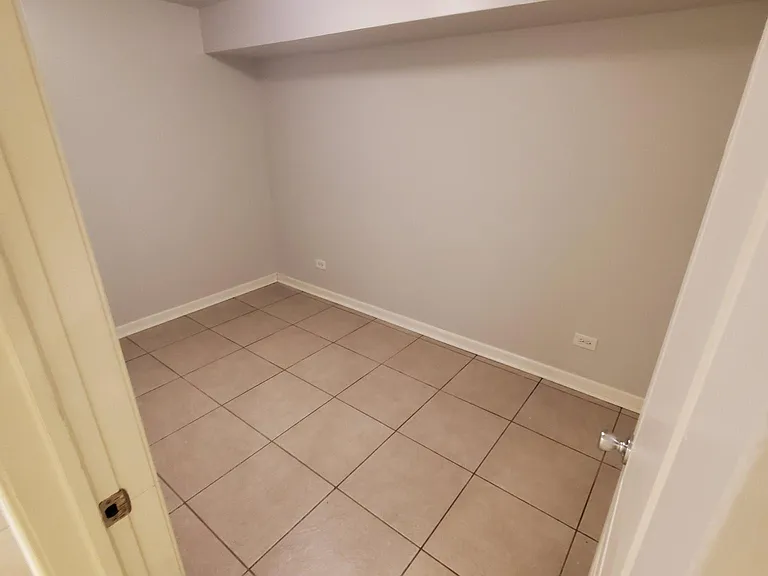 2628 W Thomas St #B — Photo 7