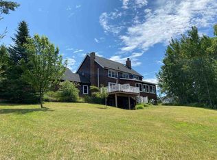 8285 Mulberry Ln, Charlevoix, MI 49720