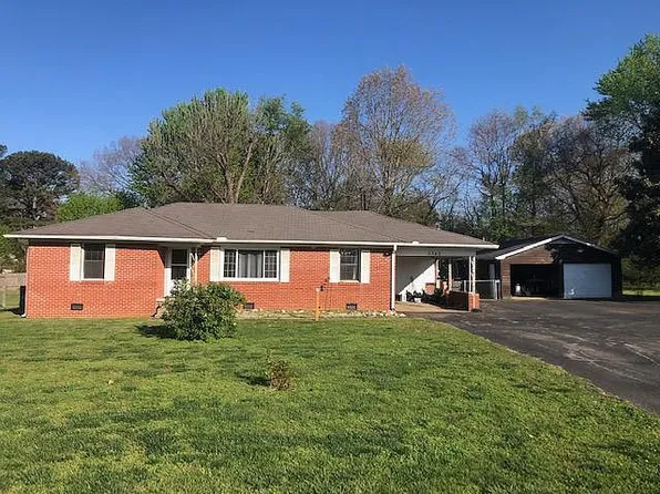 5345 Broad St, Trezevant, TN 38258