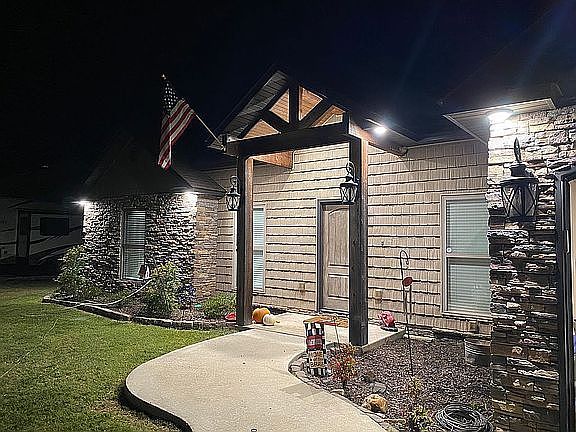 Exterior with Recessed Light