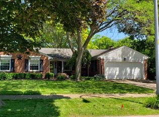 17166 Wayne Rd, Livonia, MI 48152