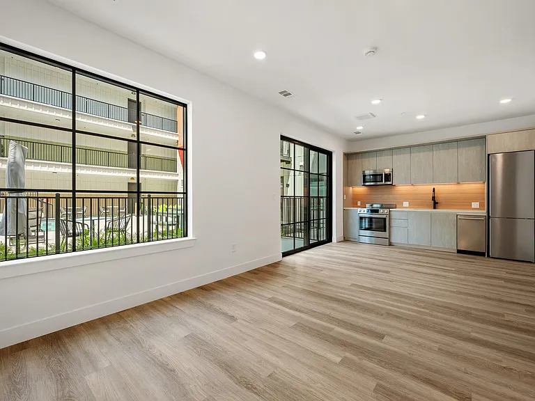4315 S Congress Ave #208 — Photo 15