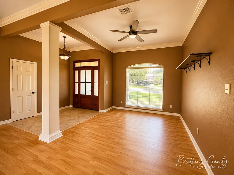 6037 Braeburn Ct — Photo 9