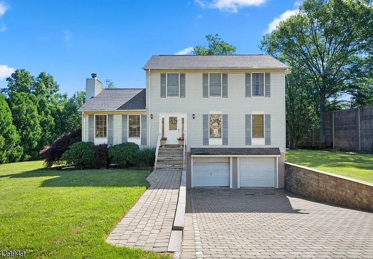 32 Montville Ave — Photo 1
