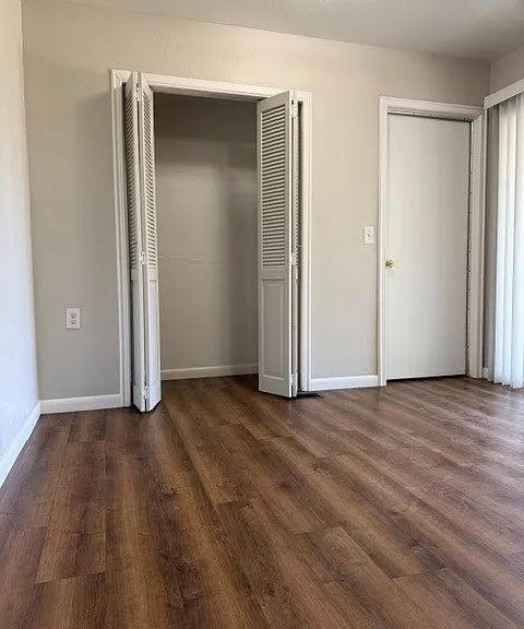 Large 2nd kitchen pantry and eating area