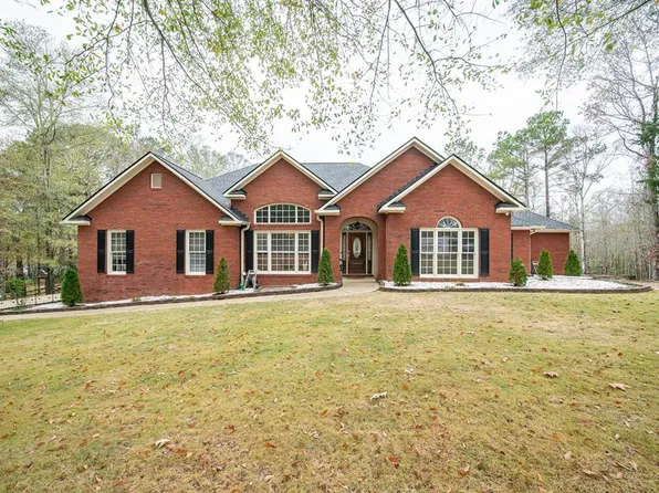 365 Fox Chase Trl, Midland, GA 31820