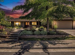 902 Cortina Ct, Walnut Creek, CA 94598