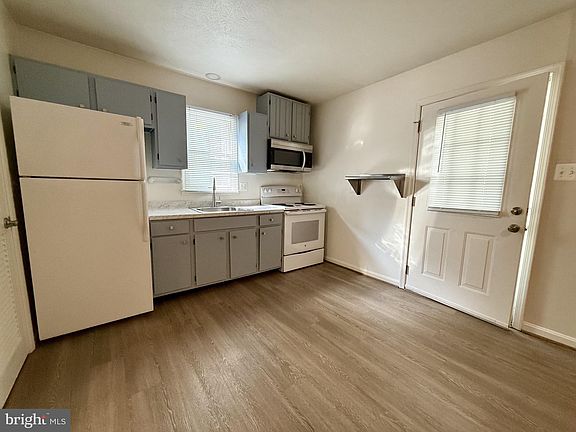 2nd image of 23970 Maypole Rd APT E