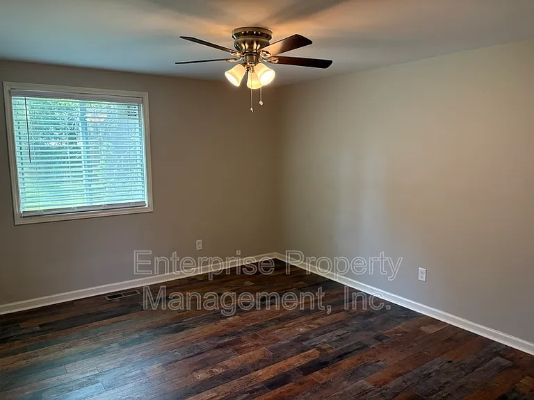 6843 Autumnhill Ln — Photo 18