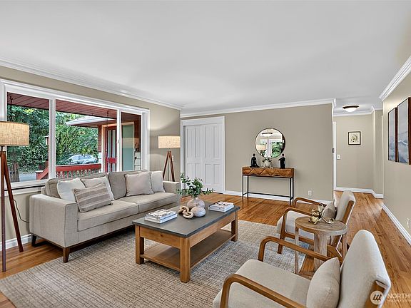5th image of 18973 8th Avenue SW