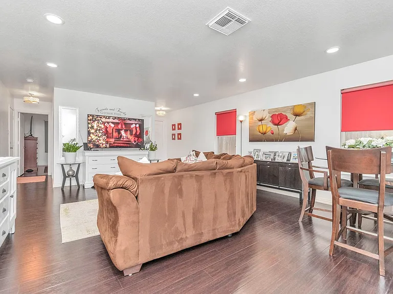 7327 Enchanted Creek Dr — Photo 9
