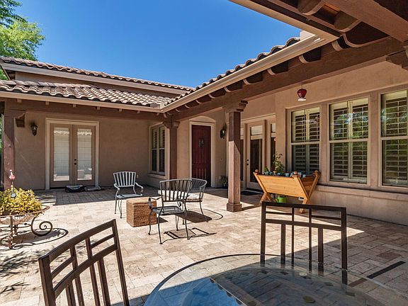 5th image of 630 E SUNBURST Lane