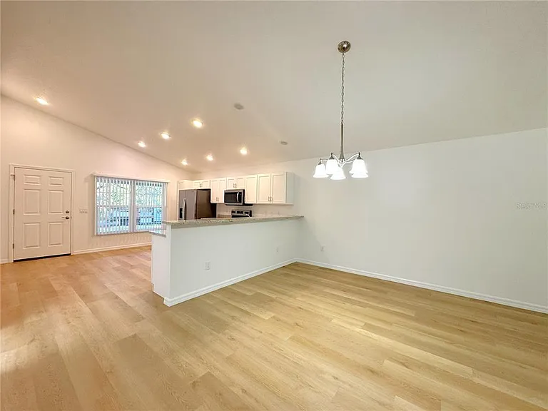 9789 S Clearsprings Dr — Photo 5