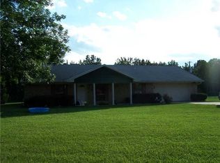 318 Coker Rd, Benton, LA 71006